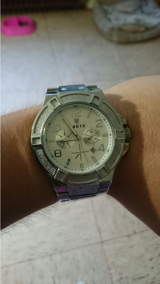 Diese Uhr